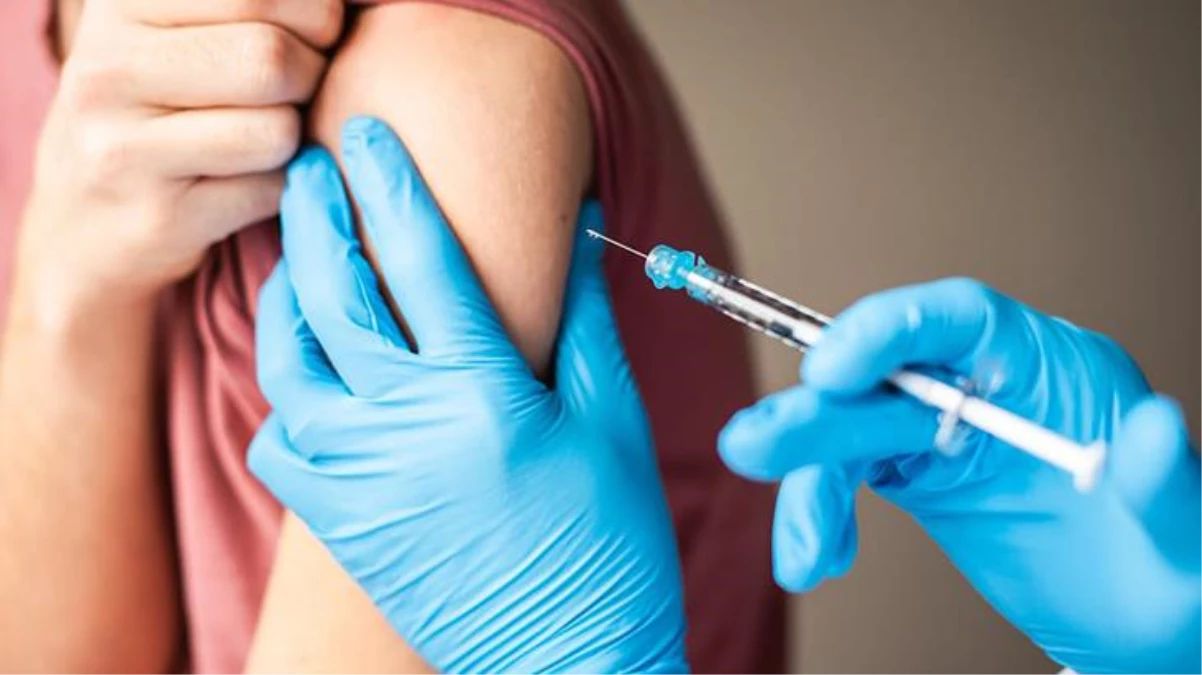 Uganda\'da yüzlerce kişiye sahte koronavirüs aşısı yapıldı