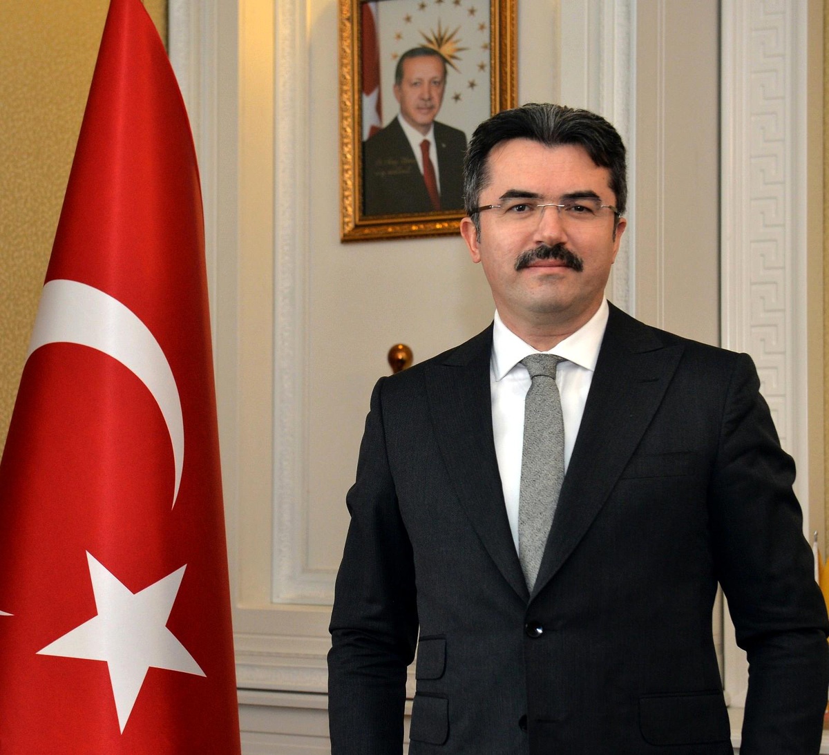 Vali Okay Memiş: "Bağımsızlık meşalemizin yakıldığı Erzurum kongremiz kutlu olsun"