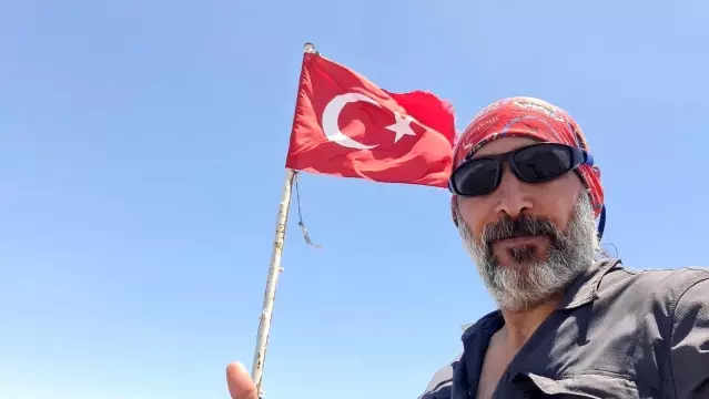 Amanos Dağları'nın zirvesine solo tırmanış yaptı Amanos Dağları'nın zirvesine solo tırmanış yaptı