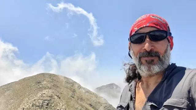 Amanos Dağları'nın zirvesine solo tırmanış yaptı Amanos Dağları'nın zirvesine solo tırmanış yaptı