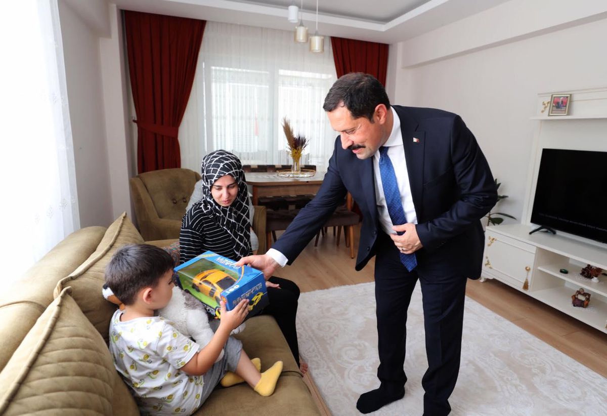 Son dakika haber... Amasya Valisi Masatlı\'dan şehit ailesine bayram ziyareti