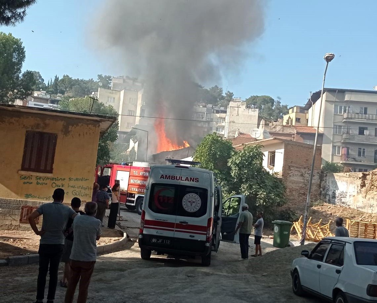 Aydın\'da helyum gazı ile dolum yapılan bir evde yangın çıktı
