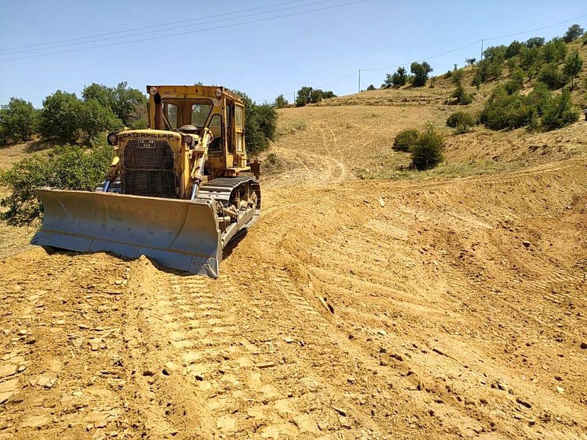 Balıbey\'de Hayvan İçme Suyu Göleti temizlendi