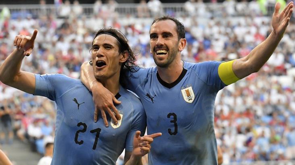 Beşiktaş, ünlü futbolcu Diego Godin\'i kadrosuna dahil etmeye çok yakın