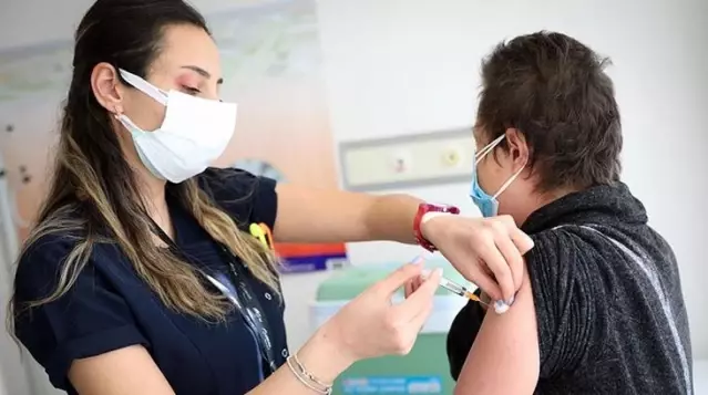 Dikkat çeken araştırma: İki BioNTech aşısı arasında 8 ...