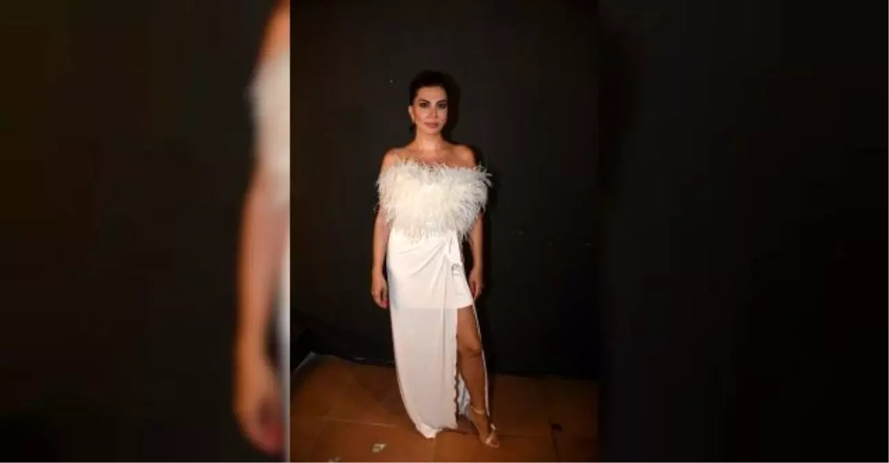 Ebru Yaşar Bodrum\'da sevenleriyle buluştu