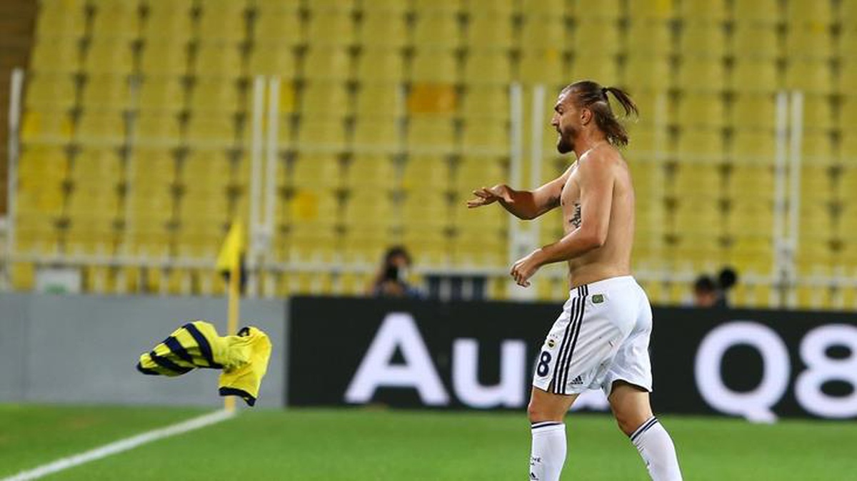 Mali sıkıntılar Fenerbahçe\'yi darboğaza soktu! Kemer sıkma politikası başladı, yeni kararlar var