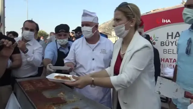 Hatay'da 82'nci yılda 82 metrelik künefe Hatay'da 82'nci yılda 82 metrelik künefe