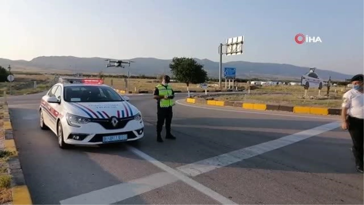 Jandarma bayram trafiğini havadan denetledi