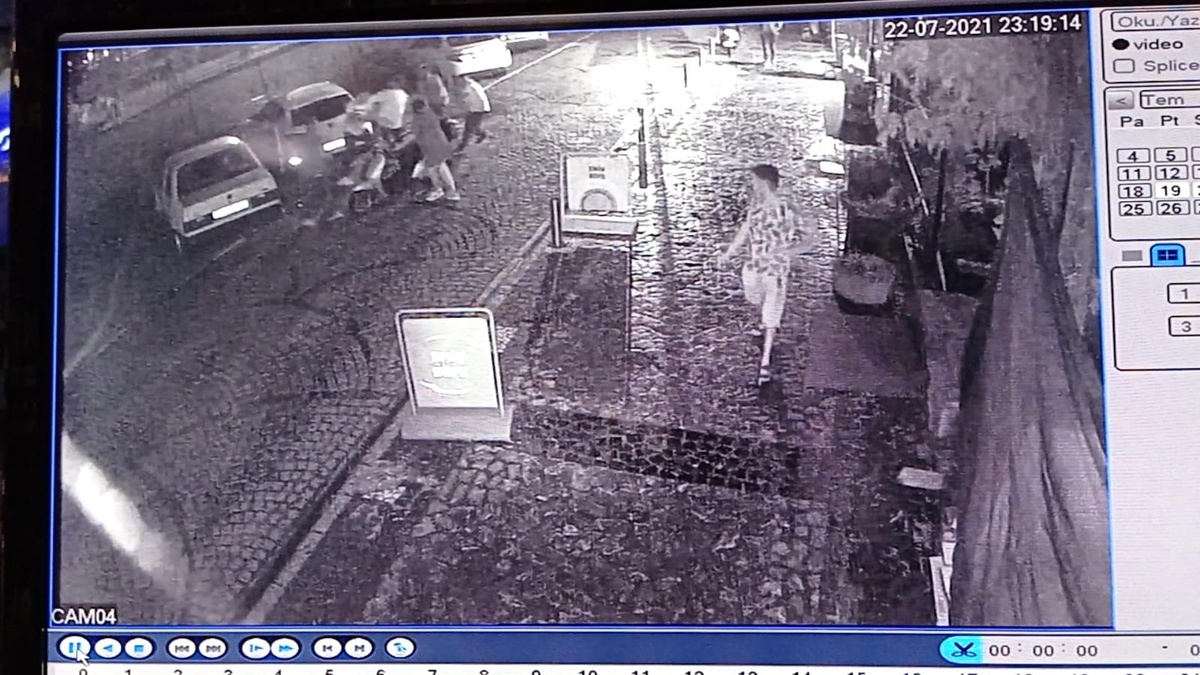 Kavgayı ayırmaya çalışan kişi silahla vuruldu... O anlar anbean kamerada