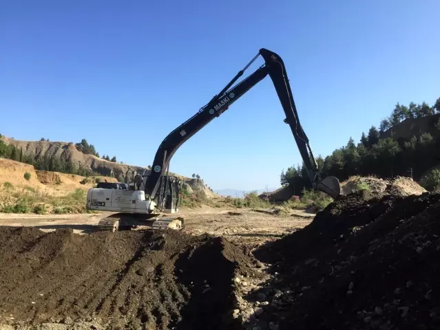 MASKİ bir yandan dereleri temizliyor bir yandan mahallelere içme suyu sağlıyor MASKİ bir yandan dereleri temizliyor bir yandan mahallelere içme suyu sağlıyor