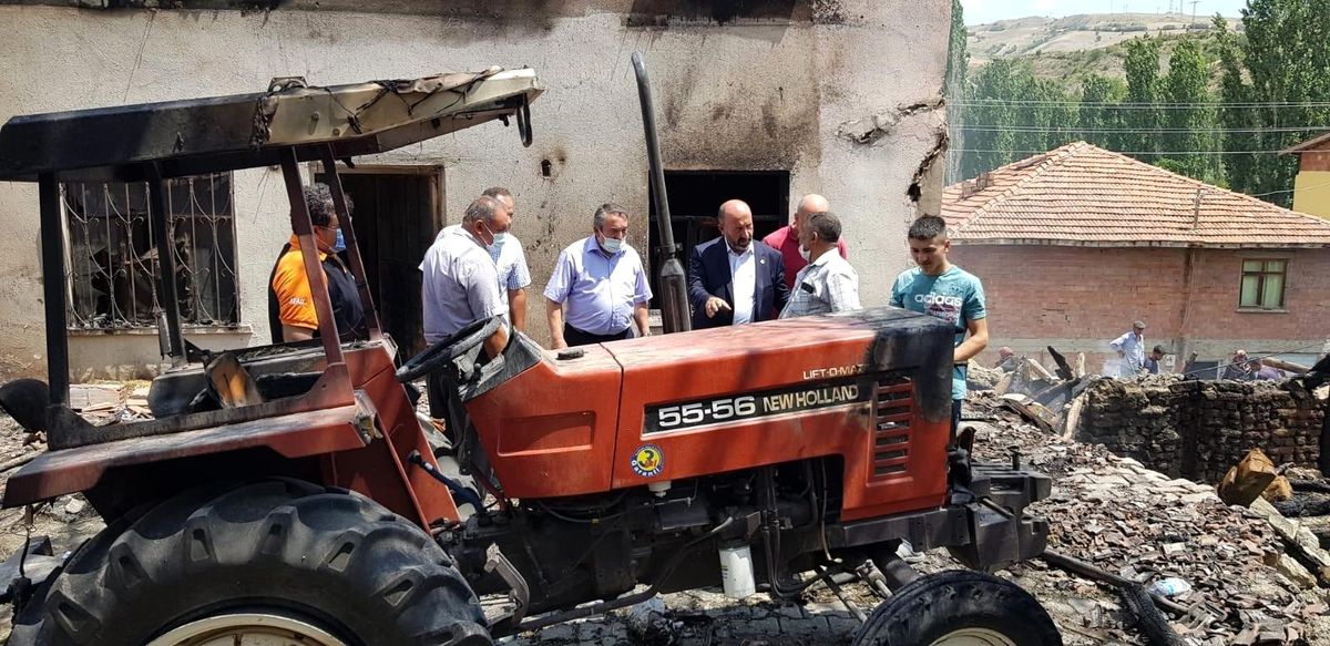 Son dakika haberleri! Milletvekili Kavuncu\'dan, yangınzede ailelere geçmiş olsun ziyareti