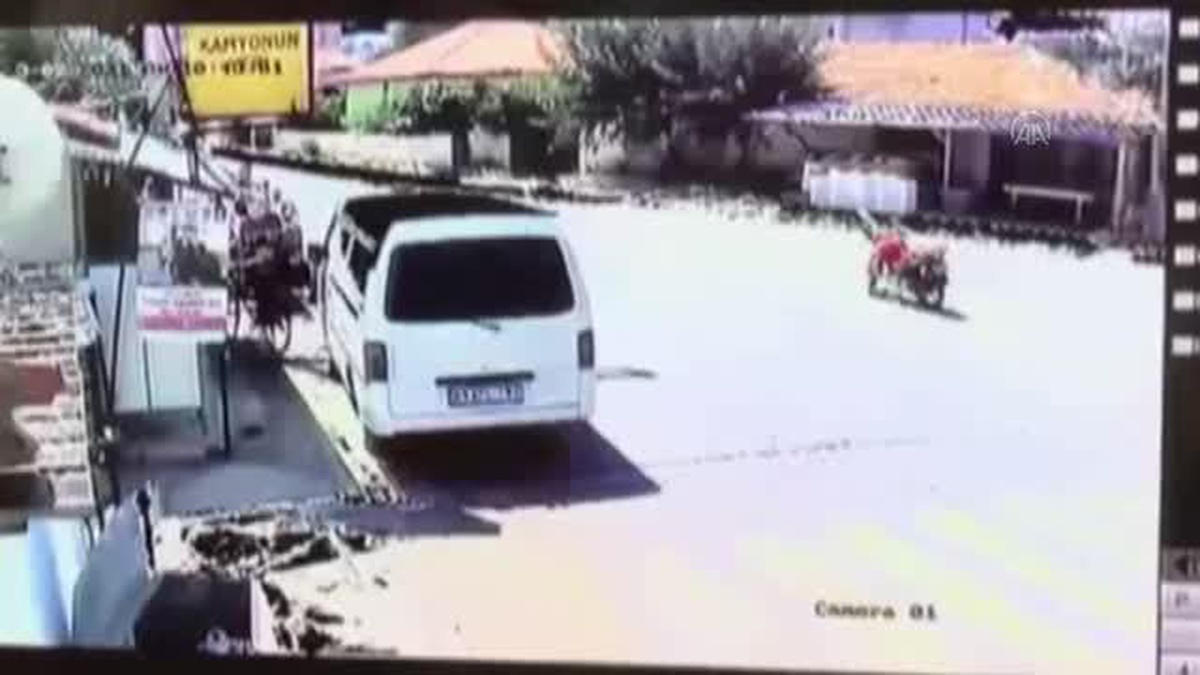 Otomobilin çarptığı çocuk yaralandı