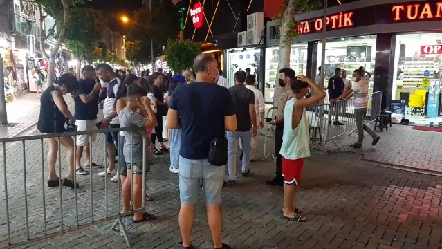 Alanya'da barlar sokağına maske zorunluluğu getirildi Alanya'da barlar sokağına maske zorunluluğu getirildi