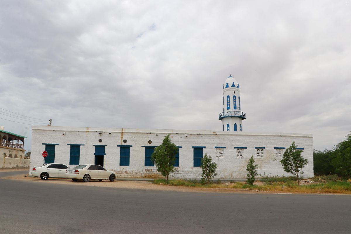 Berbera\'da Osmanlı mirası tarihi cami ziyaretçilerin ilgisini çekiyor