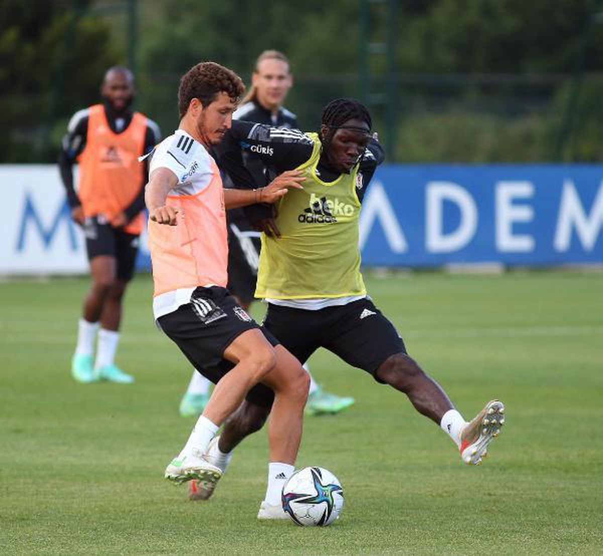 Beşiktaş, yeni sezon hazırlıklarını sürdürdü