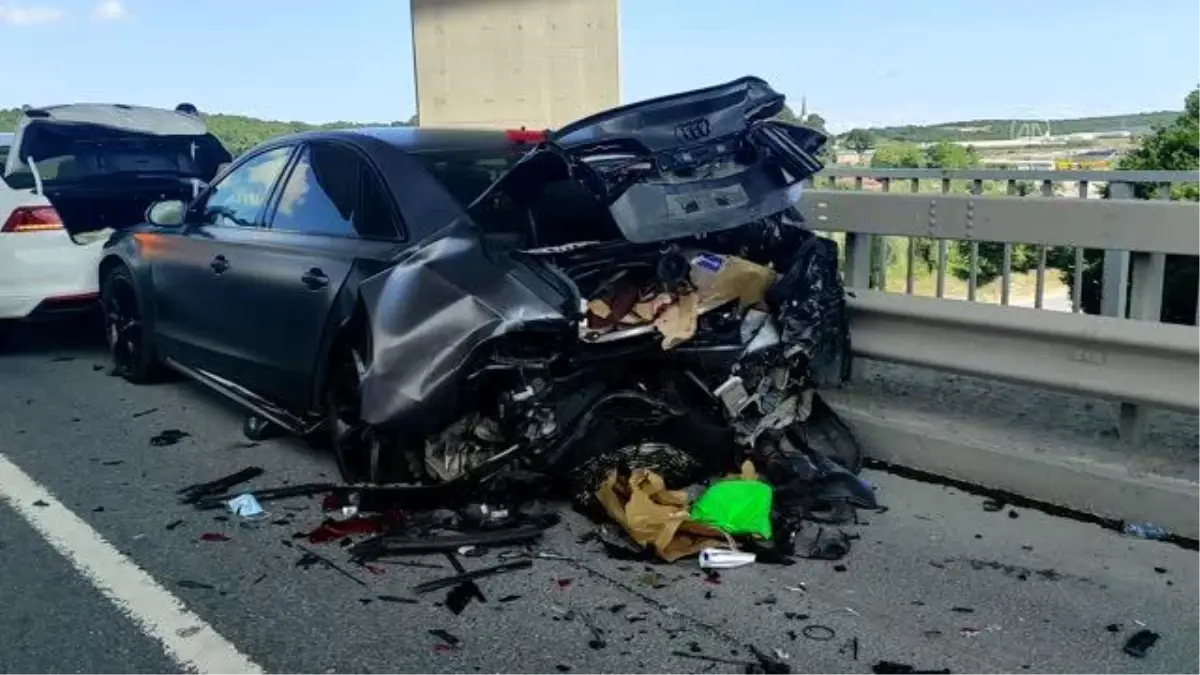 Son dakika haber... Eyüpsultan\'da zincirleme trafik kazasında 4 kişi yaralandı Eyüpsultan,TRAFIK KAZASI,