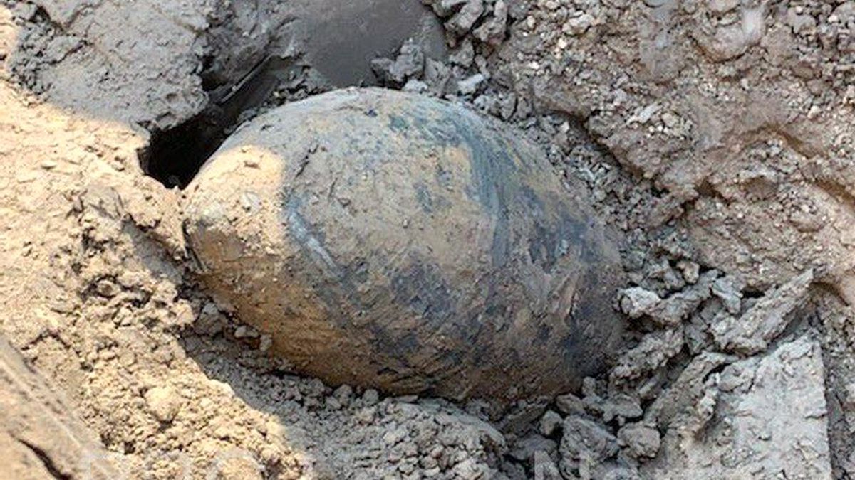 İngiltere\'de İkinci Dünya Savaşı\'ndan kalan patlamamış bir bomba imha edildi