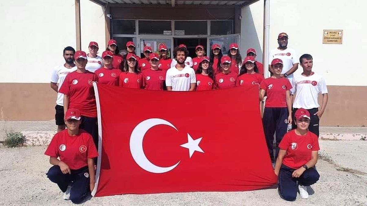 Kriket Bayan A Milli Takımı Denizli\'de