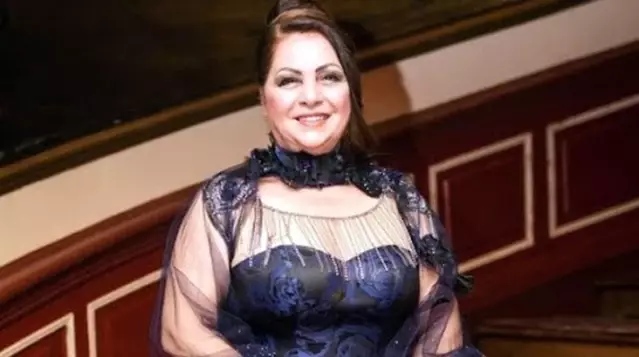 Seni Sevmeyen Ölsün şarkısıyla bilinen Tüdanya, gırtlak kanserine yakalanınca sesini kaybetti Seni Sevmeyen Ölsün şarkısıyla bilinen Tüdanya, gırtlak kanserine yakalanınca sesini kaybetti