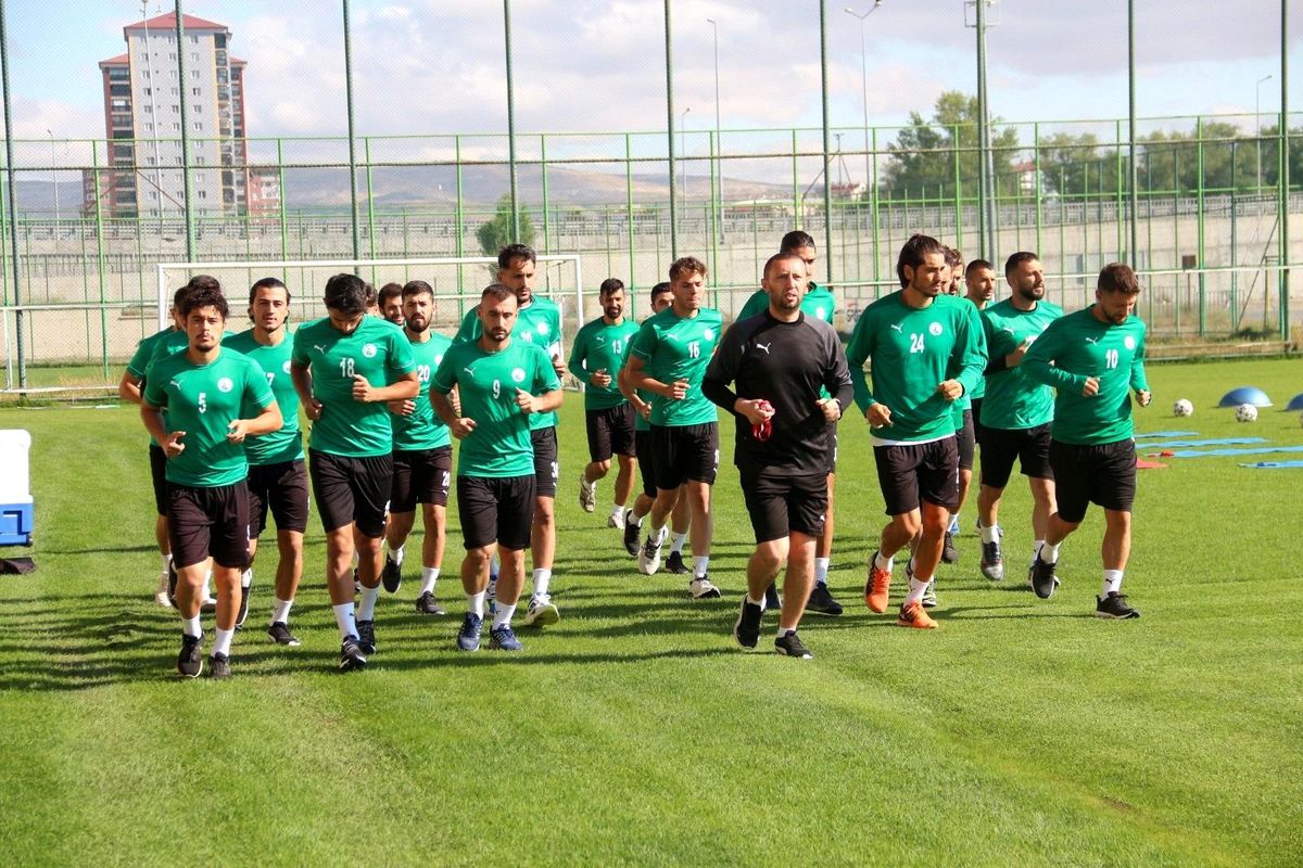 Sivas Belediyespor\'un 2. etap kampı devam ediyor
