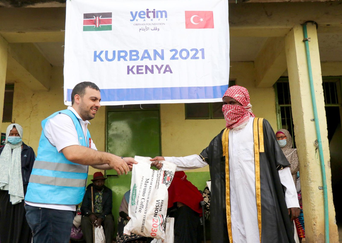 Yetim Vakfı, Kurban Bayramı\'nda 23 ülkede ihtiyaç sahiplerine ulaştı