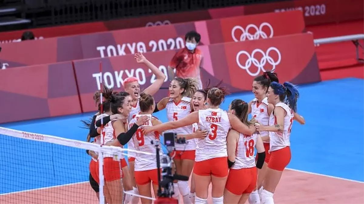 2020 Tokyo Olimpiyat Oyunları: Türkiye tekvando dalında iki madalya kazandı, Kadın Voleybol takımı Çin\'i 3-0 yendi