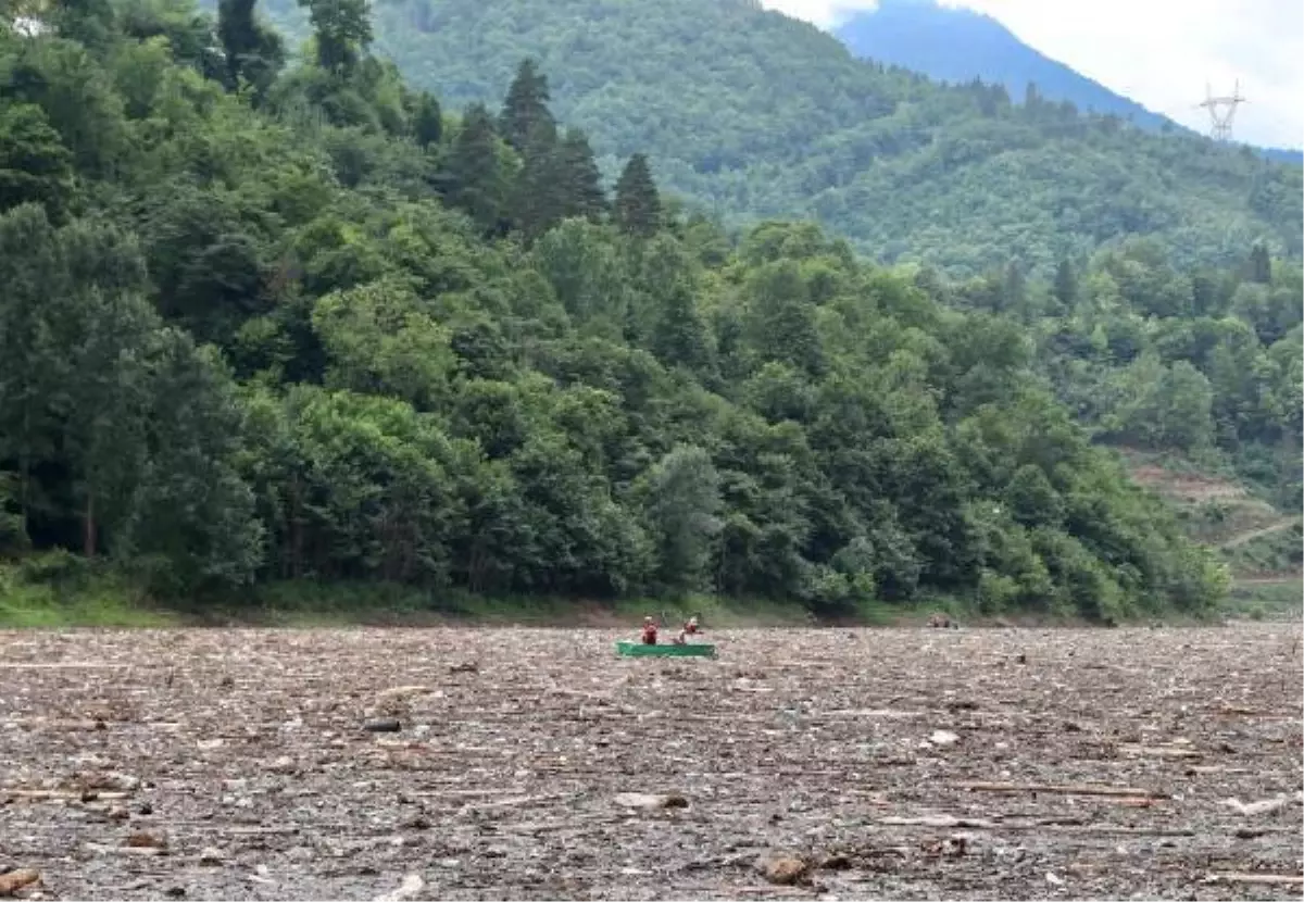 Son dakika haber: Artvin\'de sel afetinin bilançosu ağır; 39 yapı yıkıldı,1459\'u hasarlı (6)