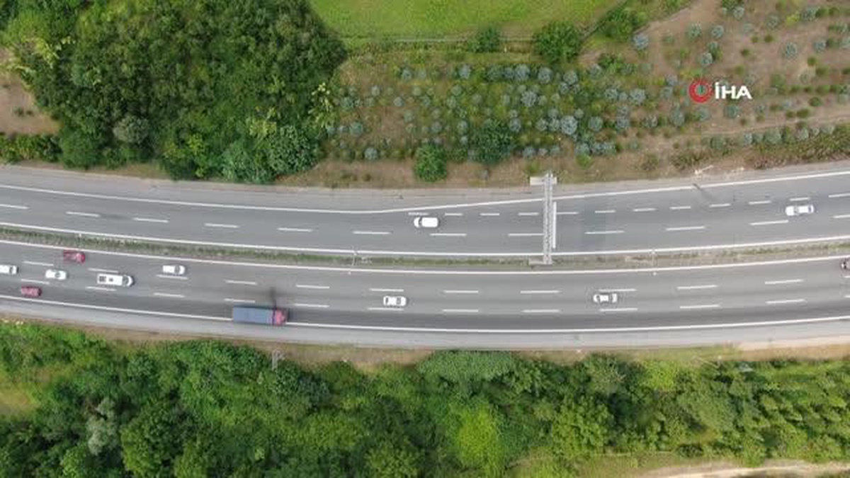Bayram tatilinin son gününde TEM\'de akıcı trafik hakim