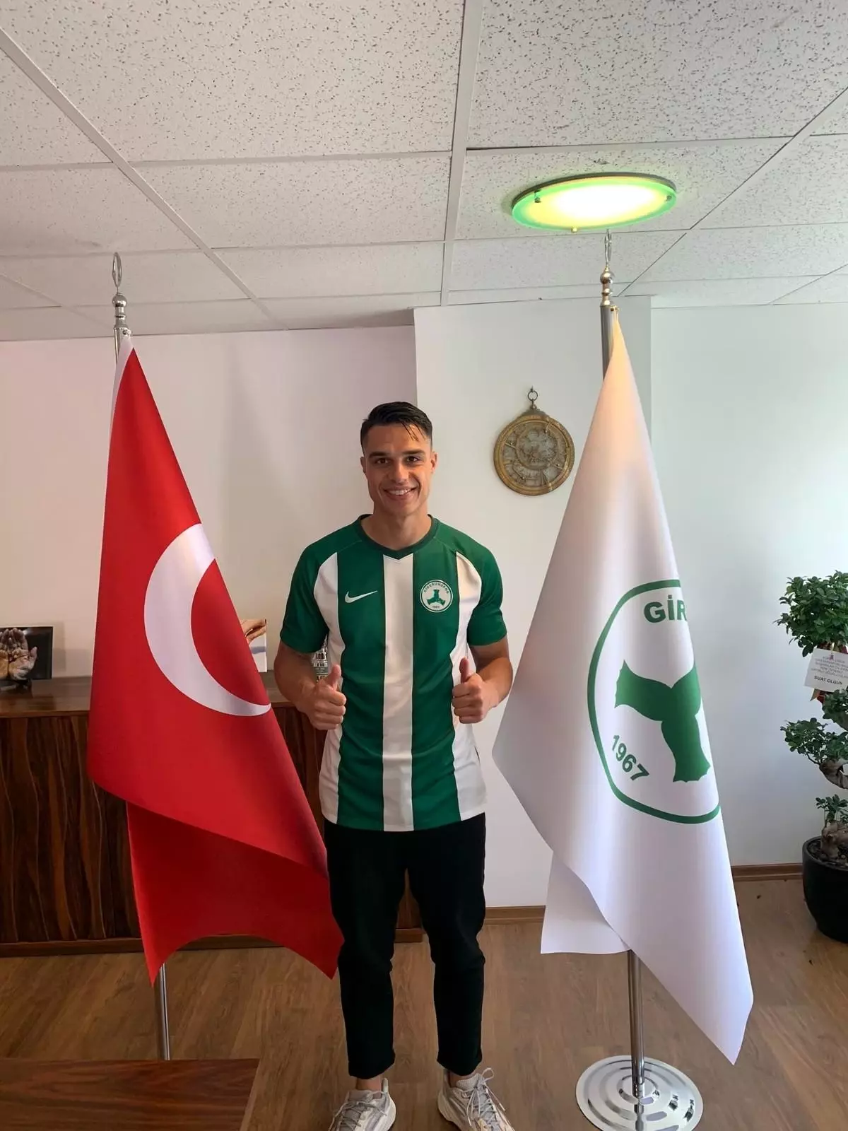 GZT Giresunspor, Joey Pelupessy\'i kadrosuna kattı