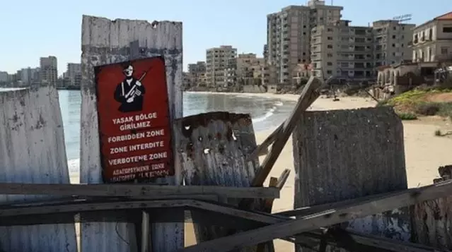 Kapalı Maraş gerginliği büyüyor! Rum Kesimi'nden Kıbrıslı Türklere pasaport tehdidi Kapalı Maraş gerginliği büyüyor! Rum Kesimi'nden Kıbrıslı Türklere pasaport tehdidi