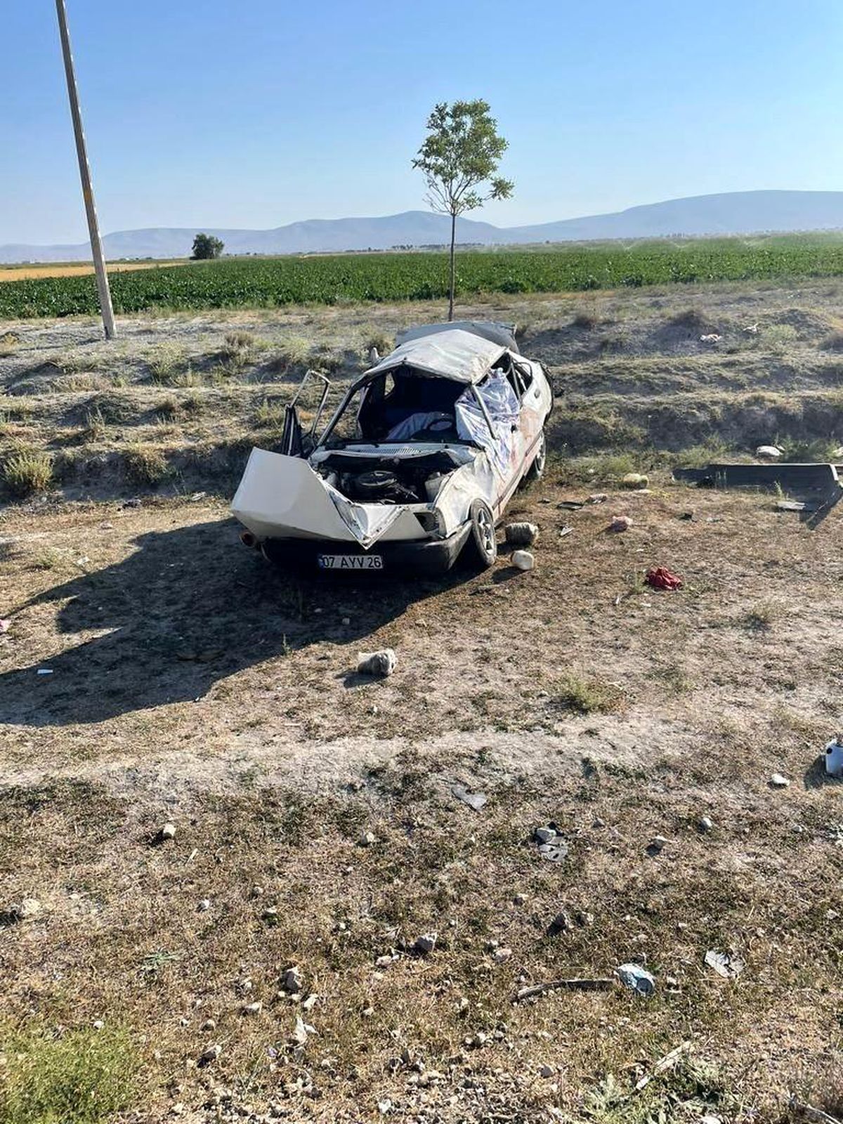 Kontrolden çıkan otomobil şarampole devrildi: 1 ölü, 3 yaralı