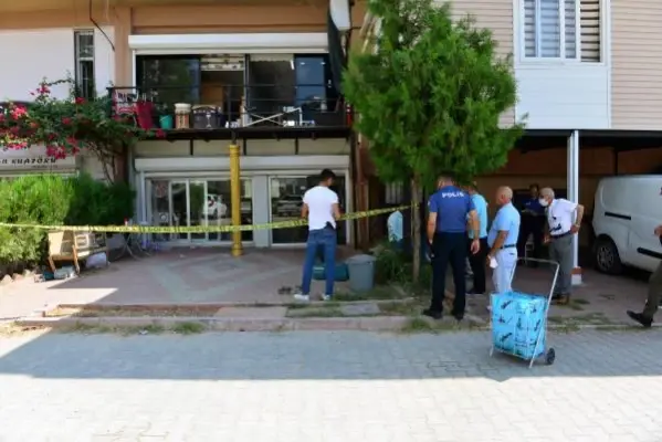 Son dakika haberi: Pazar alışverişinden dönerken kalp krizi geçirip öldü