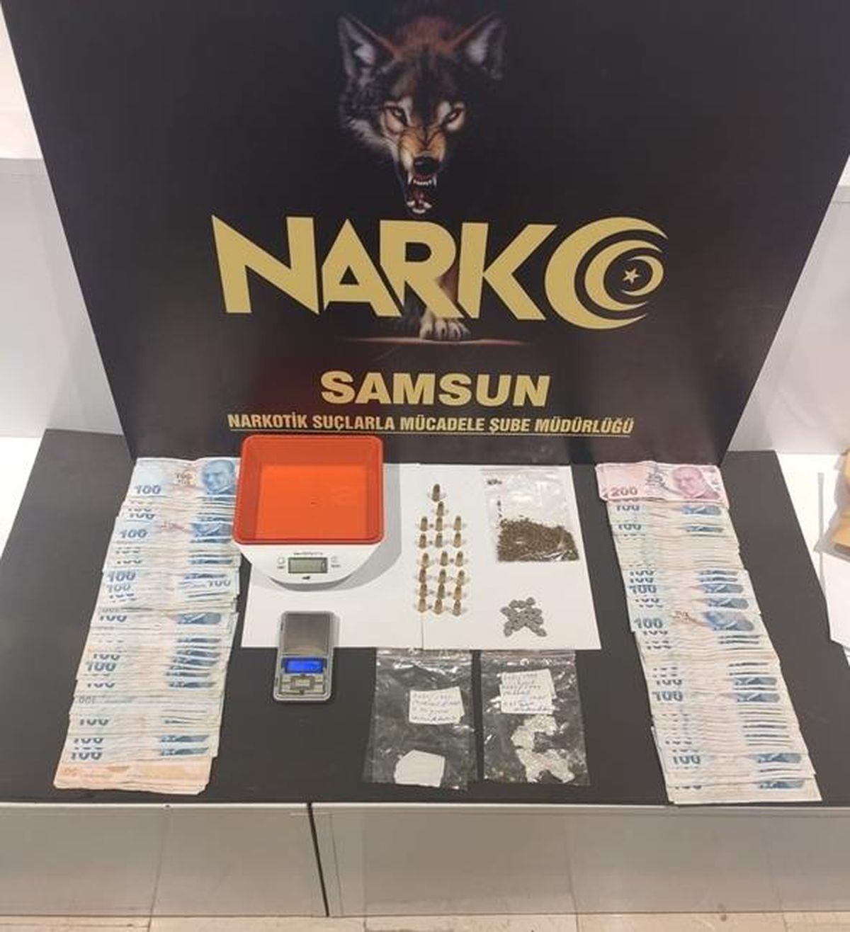 Samsun\'da düzenlenen uyuşturucu operasyonlarında 3 zanlı yakalandı