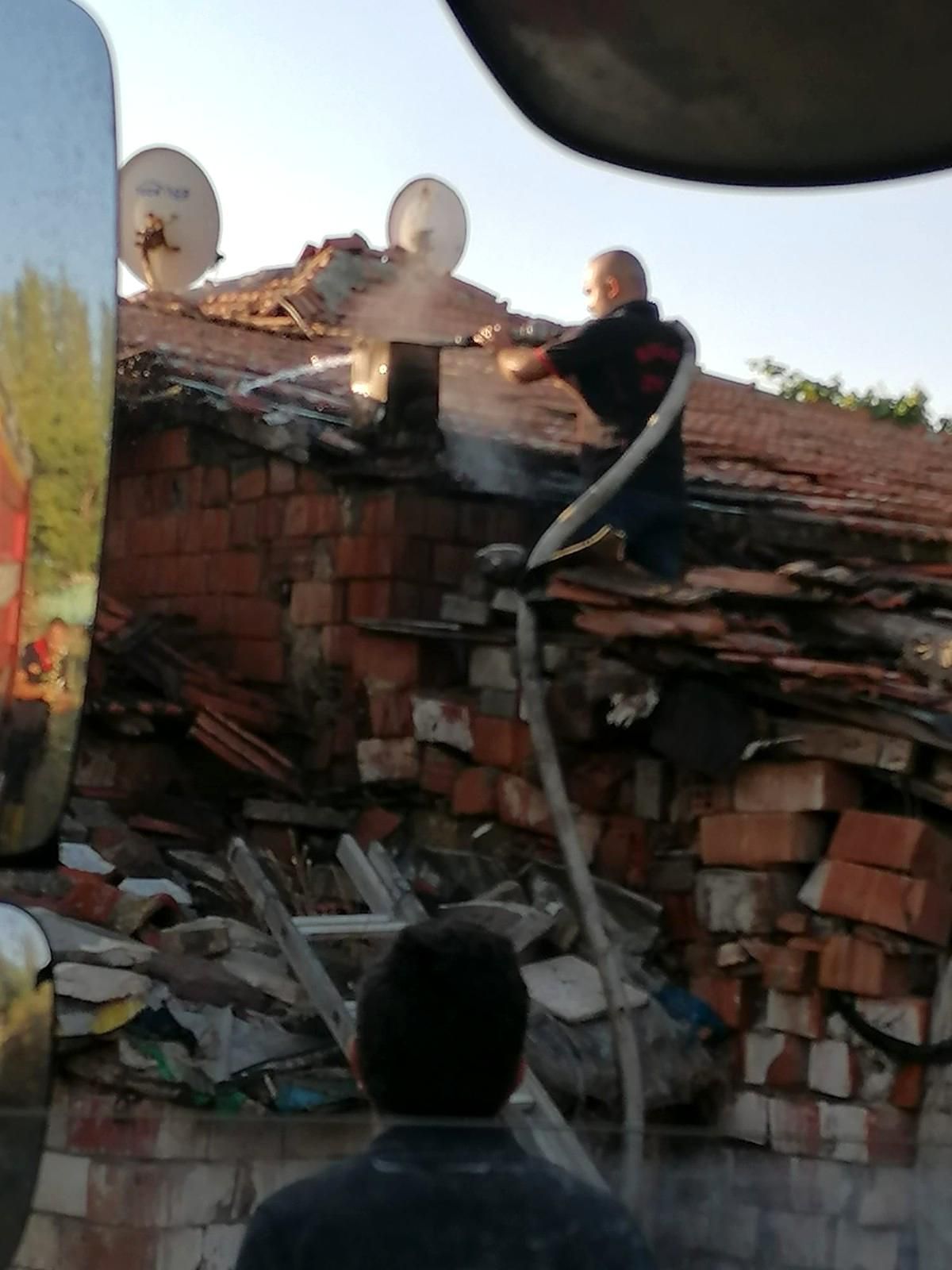 Son dakika haber: Tandırlık yangını korkuttu