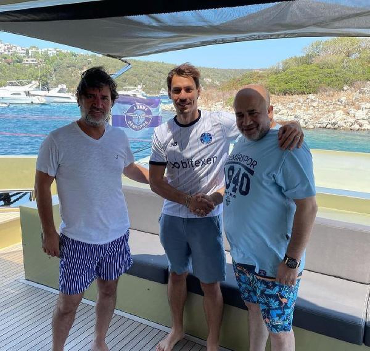 Adana Demirspor, Stambouli\'yi renklerine bağladı
