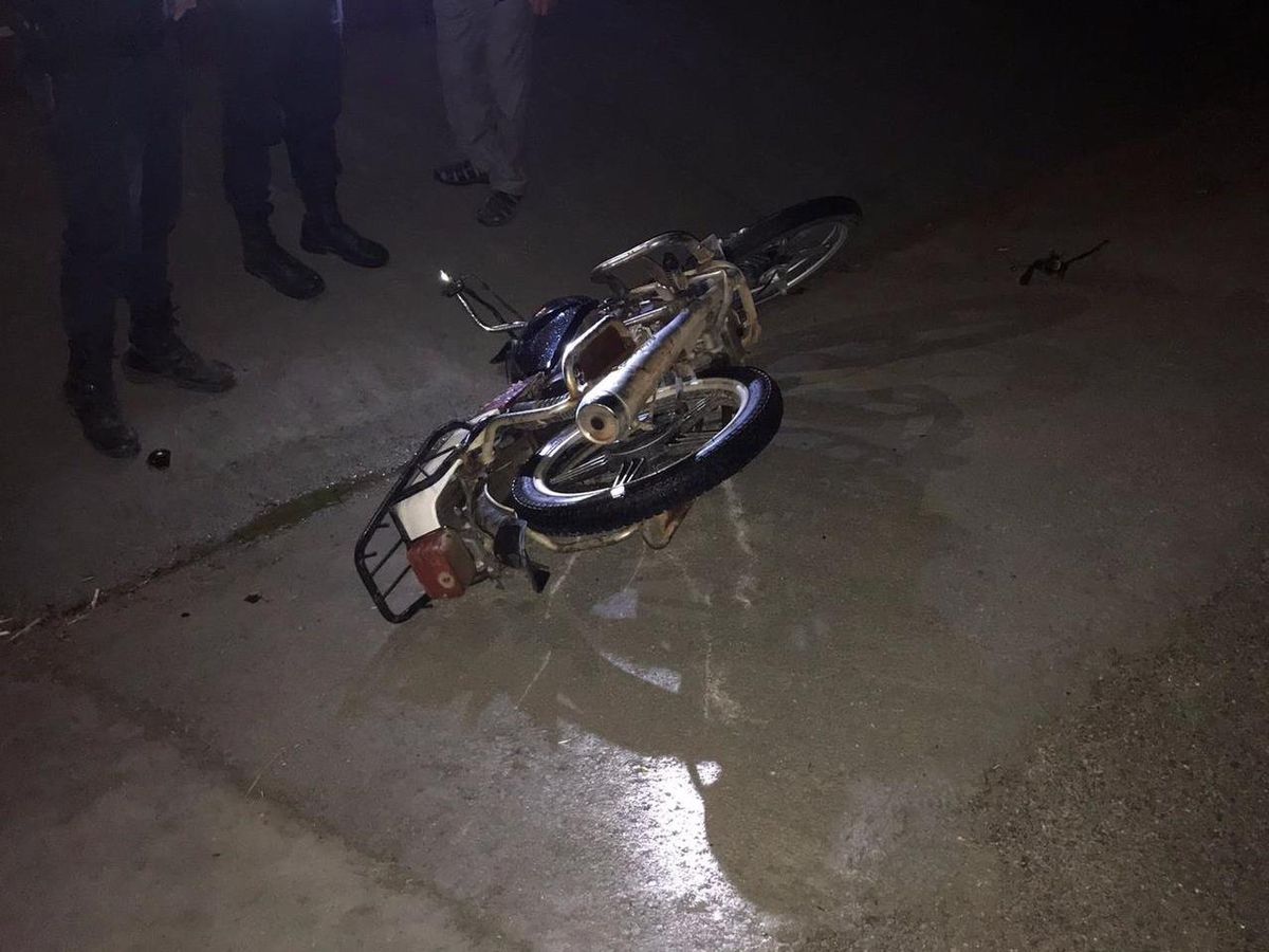 Afyonkarahisar\'da hafif ticari araca çarpan motosikletin sürücüsü öldü