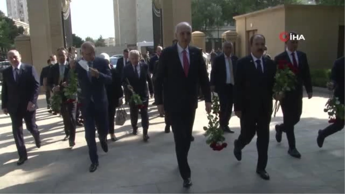 AK Parti Genel Başkanvekili Kurtulmuş, Bakü\'de Haydar Aliyev\'in mezarı ile şehitlikleri ziyaret etti