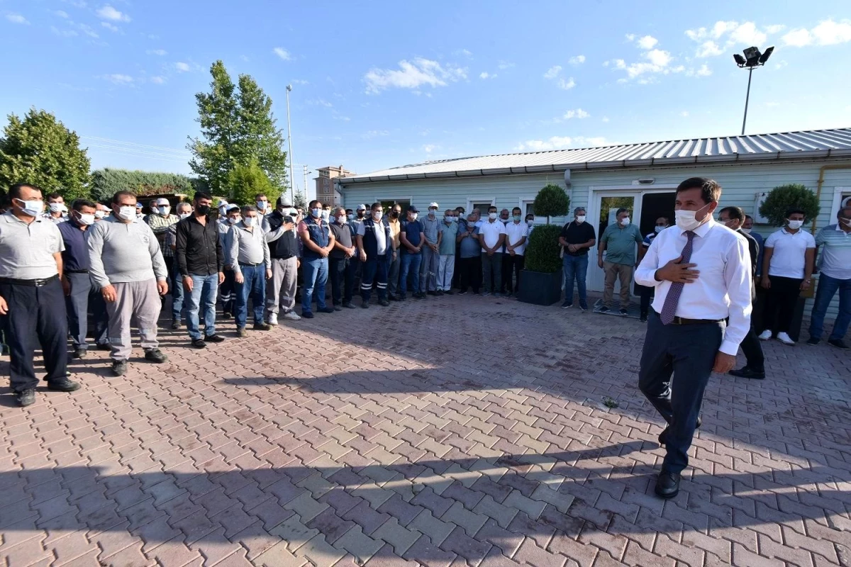 Başkan Hasan Kılca mesai arkadaşlarıyla bayramlaştı