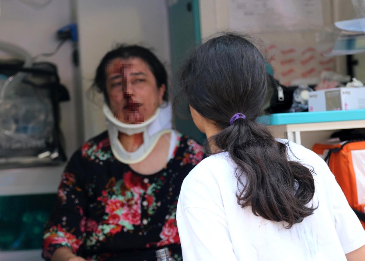 Bayram tatili dönüşü Kuzey Marmara Otoyolu\'nda feci kaza: 1\'i ağır 5 yaralı
