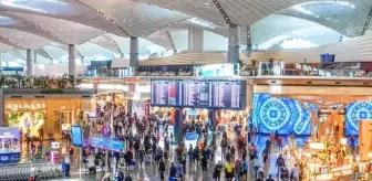 Bayramın tatilinin son gününde İstanbul Havalimanı'nda 159 bin yolcu seyahat etti