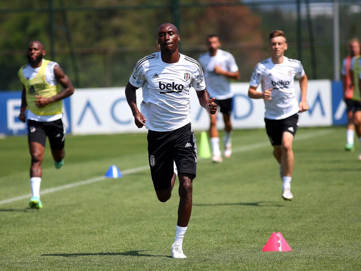 Beşiktaş\'ta yeni sezon hazırlıkları devam ediyor