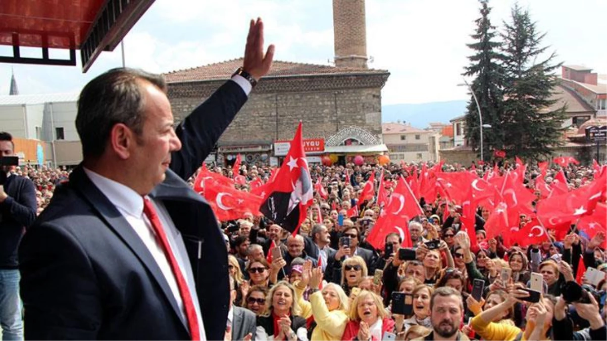 CHP\'de mülteci çatlağı! Mehmet Bekaroğlu, partinin ilkelerini hatırlatarak, Tanju Özcan\'a yüklendi