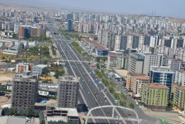 DİYARBAKIR'DA HELİKOPTERLİ TRAFİK DENETİMİ