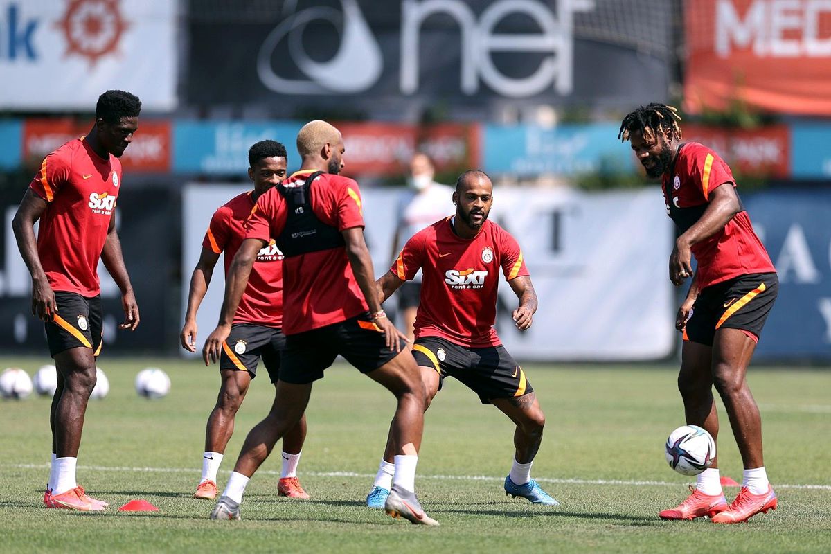 Galatasaray\'da PSV maçı hazırlıkları devam etti