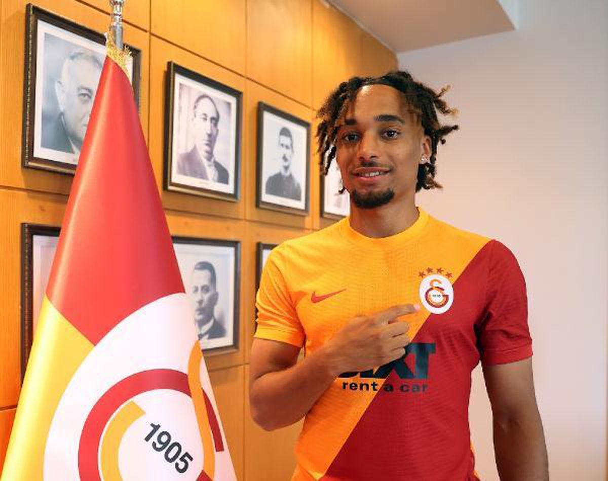 Galatasaray\'ın yeni sağ beki Boey: Kendimi yeniden doğmuş gibi hissediyorum
