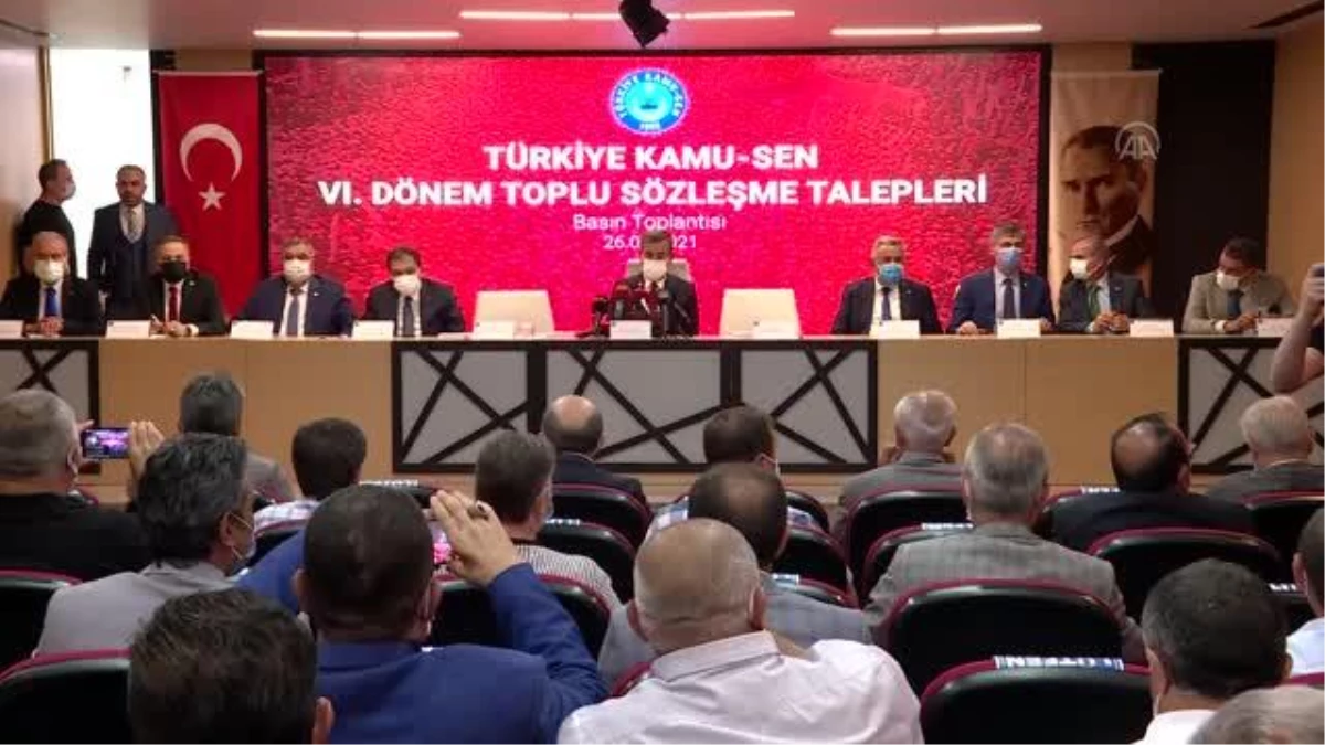 Önder Kahveci: "Biz bütün olumsuz koşullara rağmen kamu görevlilerinin haklarını korumaya ve geliştirmeye çalışacağız"