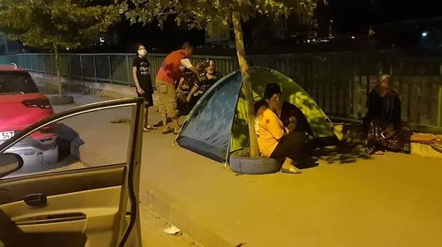 osmaniye duzici nde gerceklesen depremler halki sokaga doktu