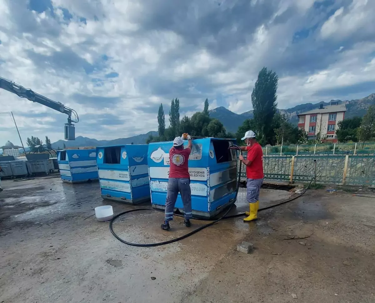 Seydişehir\'de çöp konteynırları dezenfekte ediliyor