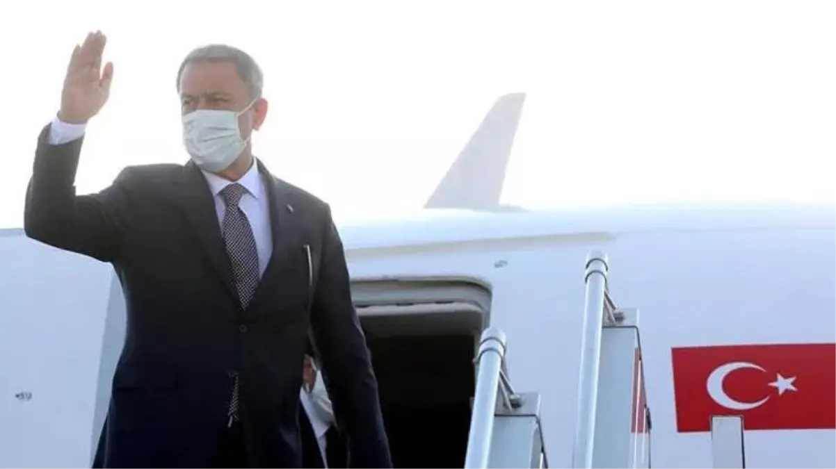 Son Dakika: Milli Savunma Bakanı Akar\'ı taşıyan uçağın camına kuş çarptı, uçak acil iniş yaptı